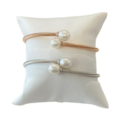 Set bangle with pearls