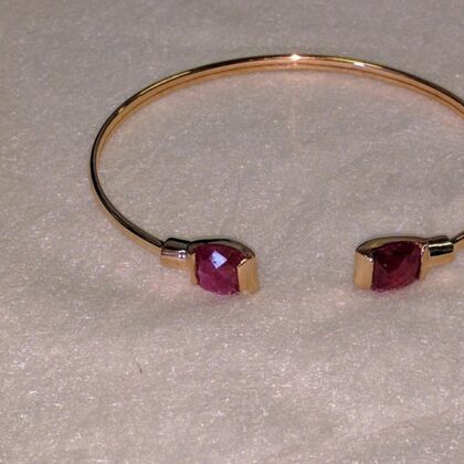BRACCIALE CON RUBINO 12x12