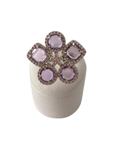 Anello con pietre naturali e zirconi