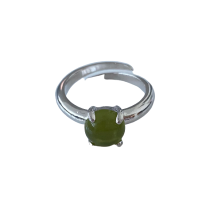 Anello tondo con pietra idrotermale, Taglio cabochon