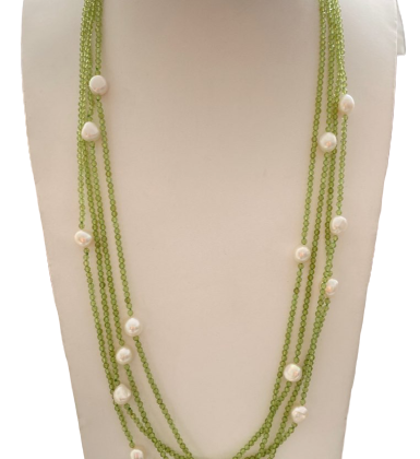 COLLANA MULTIFILI IN PERIDOTO E PERLE D'ACQUA DOLCE