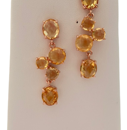 Orecchini con pietre naturali