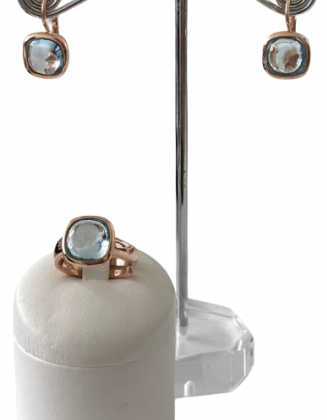 Parure con topazio azzurro, Taglio cabochon