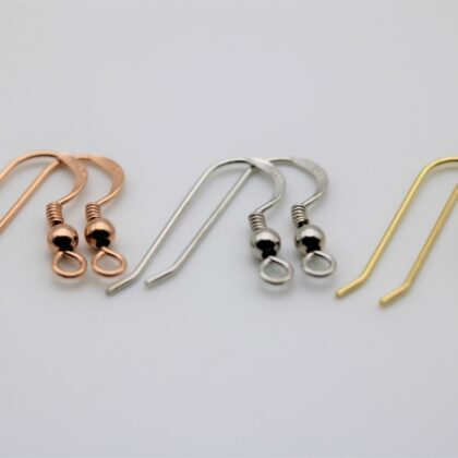 Orecchini a monachella con spirale e pallina