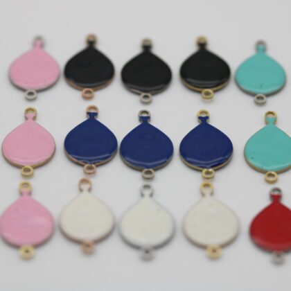 Ciondoli smaltati con due anellini, forma a palloncino