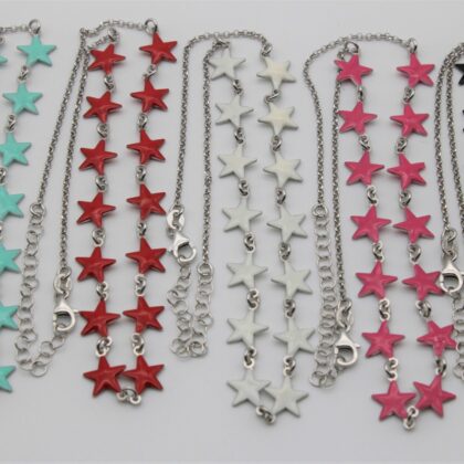 Collana con stelle smaltate