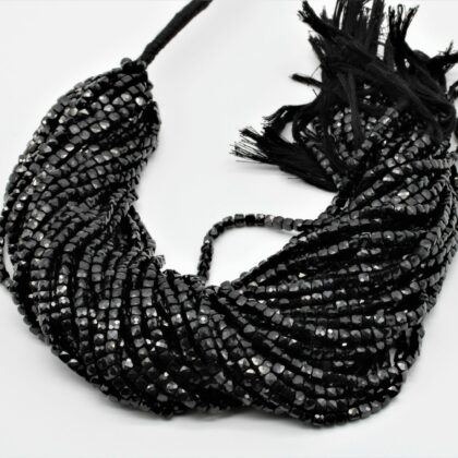 Spinello nero cubetti 3.5x3.5