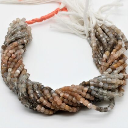 Pietra di luna cubetti 5x5