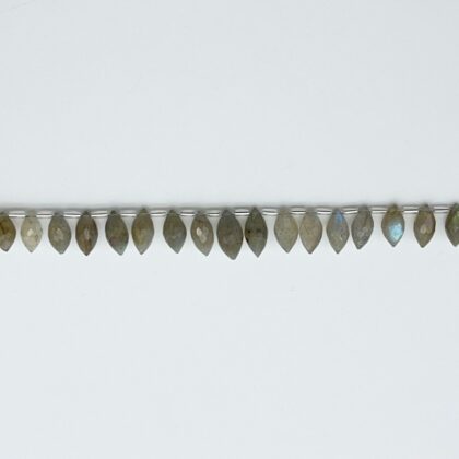 labradorite taglio marquise