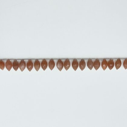 Pietra di luna taglio marquise