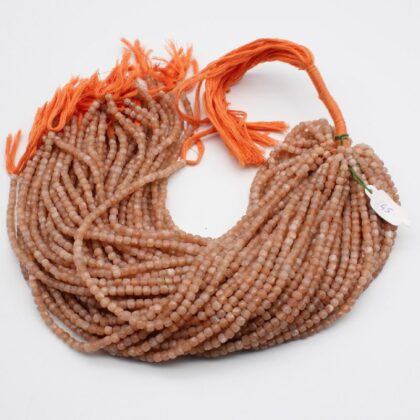 Pietra di Luna cubetti 5x5