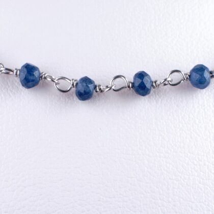 Catena a rosario, con giada blu