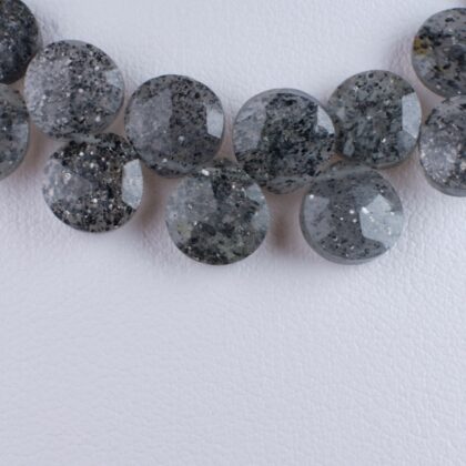 Filo di gocce piatte a castagna, quarzo rutilato