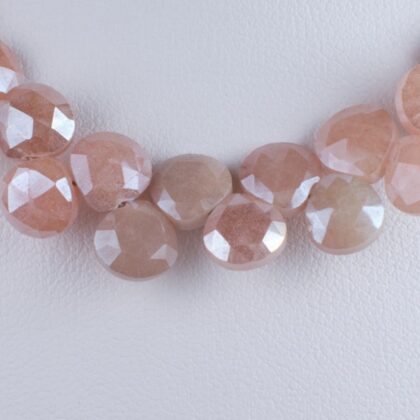 Filo di gocce piatte a castagna, pietra di luna