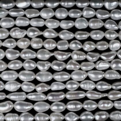 Oval pearls 6/8 mm