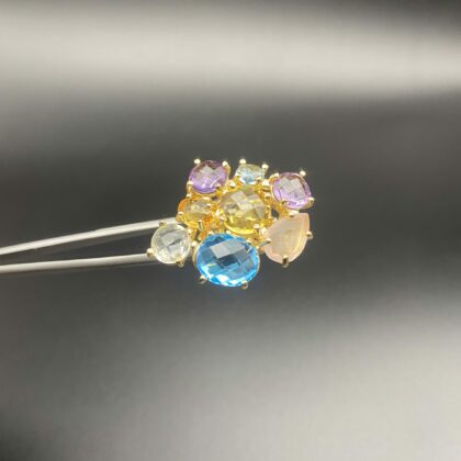 Anello con pietre naturali